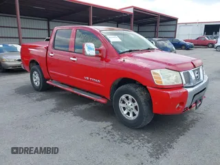 2005 Nissan Titan SE with VIN 1N6BA07B35N500027, listed as a IAAI auction lot 42150226 with 200,877 mi miles. Bid and sale history available at carsss.com. Image 1.