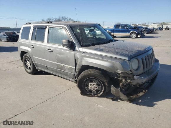 2014 Jeep Patriot Sport with VIN 1C4NJPBA1ED602262, listed as a Copart auction lot 49921605 with 165,828 mi miles and Salvage Title. Bid and sale history available at carsss.com. Image 4.