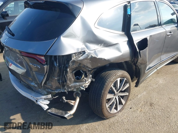 2025 Acura MDX Technology with VIN 5J8YD9H43SL000421, listed as a IAAI auction lot 41470306 with 17,143 mi miles and . Bid and sale history available at DreamBid. Image 6.