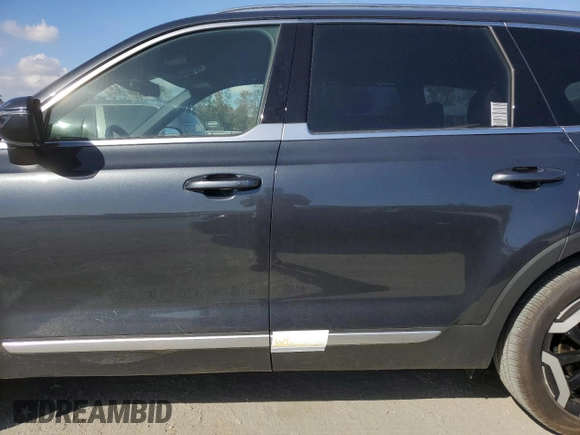 2024 Kia Telluride EX with VIN 5XYP34GC2RG425904, listed as a Copart auction lot 78142484 with 9,696 mi miles and Salvage Title. Bid and sale history available at DreamBid. Image 13.