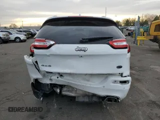 2017 Jeep Cherokee Overland z VIN 1C4PJMJS6HW589275, wystawiony jako Copart lot #51163465 z przebiegiem 76 214 mil mil oraz Szkoda całkowita • Salvage title. Historia ofert i sprzedaży dostępna na DreamBid. Obrazek 6.