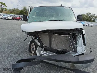 2022 GMC Savana Cargo Van with VIN 1GTW7AFPXN1157360, listed as a Copart auction lot 77179414 with 0 mi miles and Salvage Title. Bid and sale history available at carsss.com. Image 5.