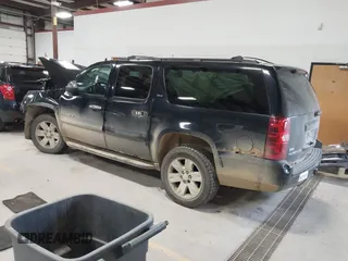 2008 GMC Yukon XL SLT 4SB z VIN 1GKFK16368R266193, wystawiony jako IAAI lot #42040699 z przebiegiem 228 448 mil mil oraz . Historia ofert i sprzedaży dostępna na DreamBid. Obrazek 3.