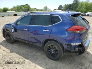 2017 Nissan Rogue SV z VIN KNMAT2MT4HP558206, wystawiony jako Copart lot #52620485 z przebiegiem Nie podano mil oraz Nie do naprawy. Historia ofert i sprzedaży dostępna na DreamBid. Obrazek 2.