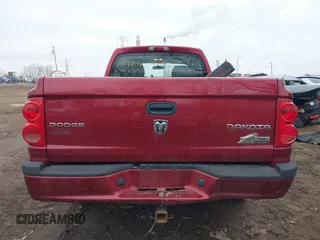 2011 Ram Dakota Bighorn/Lonestar with VIN 1D7RW3BK5BS598749, listed as a IAAI auction lot 41497148 with 154,691 mi miles. Bid and sale history available at carsss.com. Image 17.