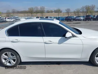 2018 BMW 3 Series 330i xDrive with VIN WBA8D9G50JNU71550, listed as a IAAI auction lot 42098935 with 45,948 mi miles and . Bid and sale history available at DreamBid. Image 13.
