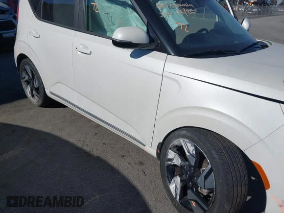 2023 Kia Soul GT-Line with VIN KNDJ53AU5P7849910, listed as a IAAI auction lot 41320349 with 12,239 mi miles. Bid and sale history available at carsss.com. Image 6.