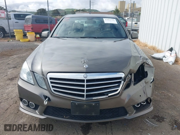 2010 Mercedes-Benz E E 350 Luxury with VIN WDDHF5GB2AA115447, listed as a IAAI auction lot 42068721 with 133,081 mi miles and . Bid and sale history available at carsss.com. Image 12.