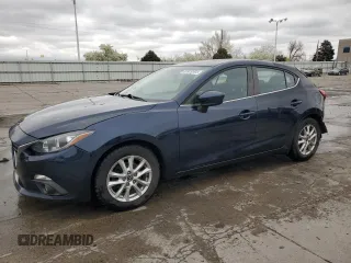 2015 Mazda 3 i Grand Touring z VIN JM1BM1M74F1224109, wystawiony jako Copart lot #52929995 z przebiegiem 105 143 mil mil oraz Szkoda całkowita • Salvage title. Historia ofert i sprzedaży dostępna na DreamBid. Obrazek 1.
