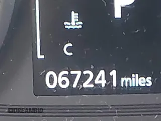 2020 Mitsubishi Outlander SE z VIN JA4AD3A39LZ031129, wystawiony jako IAAI lot #40262423 z przebiegiem 67 241 mil mil oraz . Historia ofert i sprzedaży dostępna na DreamBid. Obrazek 16.