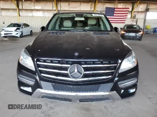 2013 Mercedes-Benz M 350 with VIN 4JGDA5JB7DA142448, listed as a Copart auction lot 49748035 with 117,601 mi miles and Clean Title. Bid and sale history available at DreamBid. Image 5.