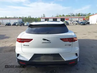 2022 Jaguar I-Pace HSE z VIN SADHD2S15N1622382, wystawiony jako IAAI lot #42173710 z przebiegiem 22 795 mil mil oraz . Historia ofert i sprzedaży dostępna na DreamBid. Obrazek 17.