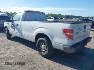 2013 Ford F-150 XL z VIN 1FTMF1CM8DKD45632, wystawiony jako IAAI lot #42644086 z przebiegiem 192 267 mil mil oraz . Historia ofert i sprzedaży dostępna na DreamBid. Obrazek 3.