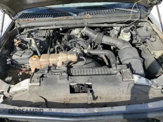 2000 Ford F-250 XL with VIN 1FTNX20L5YEC59850, listed as a Copart auction lot 43701075 with 434,882 mi miles and Clean title. Bid and sale history available at DreamBid. Image 11.
