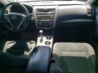 2015 Nissan Altima S with VIN 1N4AL3AP8FC460304, listed as a Copart auction lot 52301285 with 153,717 mi miles and Salvage Title. Bid and sale history available at DreamBid. Image 8.