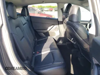 2023 Tesla Model Y z VIN 7SAYGDED8PF958836, wystawiony jako Copart lot #48893455 z przebiegiem 19 040 mil mil oraz Szkoda całkowita • Salvage title. Historia ofert i sprzedaży dostępna na DreamBid. Obrazek 10.