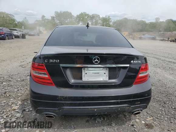 2012 Mercedes-Benz C 300 Sport with VIN WDDGF8BB2CR211054, listed as a Copart auction lot 58264875 with 131,478 mi miles and Clean title. Bid and sale history available at DreamBid. Image 6.