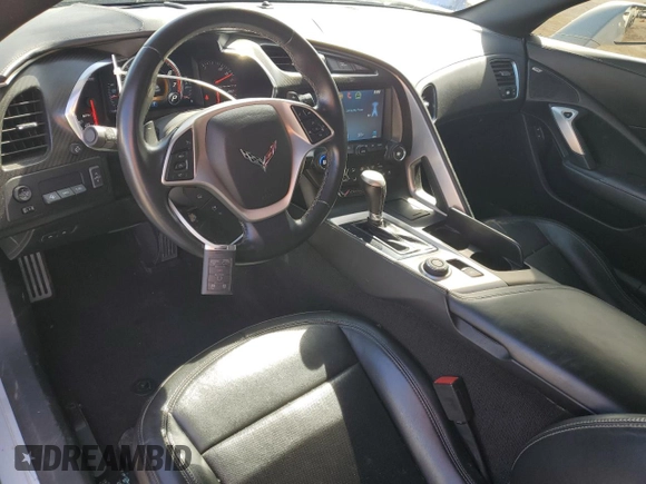 2014 Chevrolet Corvette Z51 3LT z VIN 1G1YM3D72E5125066, wystawiony jako Copart lot #47862275 z przebiegiem 19 615 mil mil oraz Szkoda całkowita • Salvage title. Historia ofert i sprzedaży dostępna na DreamBid. Obrazek 8.