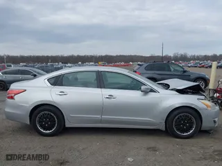 2015 Nissan Altima 2.5 with VIN 1N4AL3AP5FC298843, listed as a IAAI auction lot 41716192 with 72,041 mi miles. Bid and sale history available at carsss.com. Image 13.
