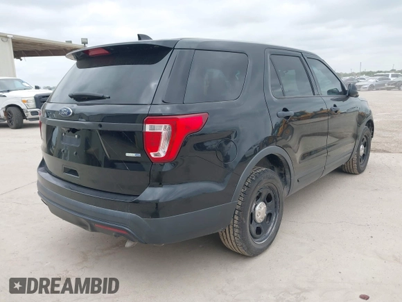2016 Ford Police Interceptor Utility z VIN 1FM5K8AR4GGA78659, wystawiony jako IAAI lot #42298126 z przebiegiem 72 251 mil mil oraz . Historia ofert i sprzedaży dostępna na DreamBid. Obrazek 4.