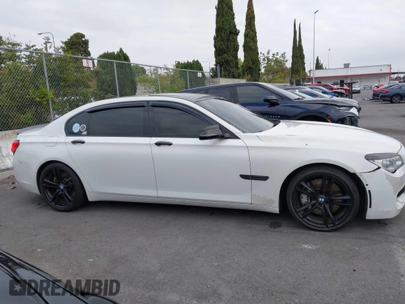 2013 BMW 7 Series 750Li xDrive with VIN WBAYF8C5XDD139832, listed as a IAAI auction lot 42110322 with 149,453 mi miles and . Bid and sale history available at DreamBid. Image 13.
