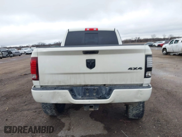 2017 Ram 2500 Laramie z VIN 3C6UR5FL7HG749723, wystawiony jako IAAI lot #41523969 z przebiegiem 133 622 mil mil oraz . Historia ofert i sprzedaży dostępna na DreamBid. Obrazek 16.