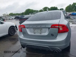 2017 Volvo S60 Dynamic with VIN YV126MFL8H2421443, listed as a IAAI auction lot 41913775 with 171,780 mi miles. Bid and sale history available at carsss.com. Image 15.