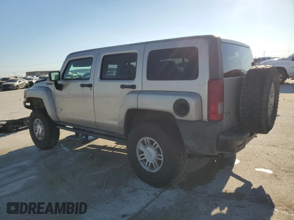 2008 Hummer H3 SUV with VIN 5GTEN13E188148684, listed as a Copart auction lot 70860664 with 146,452 mi miles and Salvage Title. Bid and sale history available at carsss.com. Image 2.