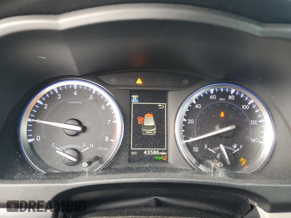 2018 Toyota Highlander SE with VIN 5TDJZRFH8JS538021, listed as a Copart auction lot 63496775 with 43,586 mi miles and Salvage title. Bid and sale history available at DreamBid. Image 9.