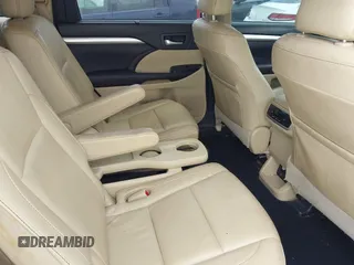 2016 Toyota Highlander XLE z VIN 5TDKKRFH2GS167956, wystawiony jako IAAI lot #42170195 z przebiegiem 142 181 mil mil oraz . Historia ofert i sprzedaży dostępna na DreamBid. Obrazek 8.