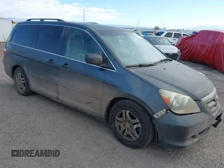 2006 Honda Odyssey EX with VIN 5FNRL38406B452001, listed as a IAAI auction lot 41686017 with 374,896 mi miles. Bid and sale history available at carsss.com. Image 1.