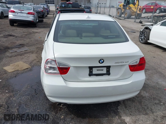 2006 BMW 3 Series 325xi with VIN WBAVD13556KV03735, listed as a IAAI auction lot 41768087 with 1 mi miles. Bid and sale history available at carsss.com. Image 16.