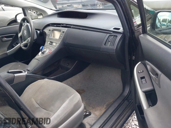2015 Toyota Prius Four z VIN JTDKN3DU9F0417425, wystawiony jako IAAI lot #42337690 z przebiegiem 167 835 mil mil oraz . Historia ofert i sprzedaży dostępna na DreamBid. Obrazek 5.