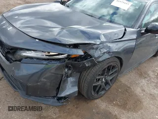 2025 Honda Civic Sport z VIN 2HGFE2F5XSH561073, wystawiony jako IAAI lot #41979103 z przebiegiem 1819 mil mil oraz . Historia ofert i sprzedaży dostępna na DreamBid. Obrazek 6.