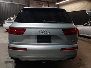 2017 Audi Q7 Premium Plus with VIN WA1LAAF76HD035953, listed as a IAAI auction lot 41816166 with 132,149 mi miles. Bid and sale history available at carsss.com. Image 16.
