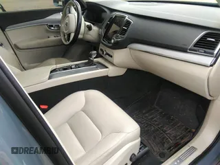 2022 Volvo XC90 Momentum с VIN YV4102PK1N1833764, выставлен на аукционе IAAI как лот 41865450 с пробегом 36 013 миль миль и . История ставок и продаж доступна на DreamBid. Изображение 5.