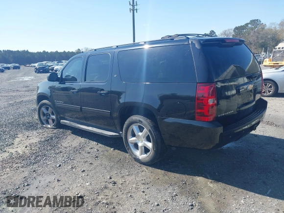 2011 Chevrolet Suburban LT with VIN 1GNSCJE06BR402433, listed as a IAAI auction lot 41819335 with 203,335 mi miles. Bid and sale history available at carsss.com. Image 3.