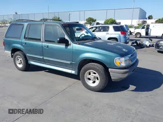 1996 Ford Explorer XL с VIN 1FMDU34X9TUA66277, выставлен на аукционе IAAI как лот 42545142 с пробегом 131 109 миль миль и . История ставок и продаж доступна на DreamBid. Изображение 1.