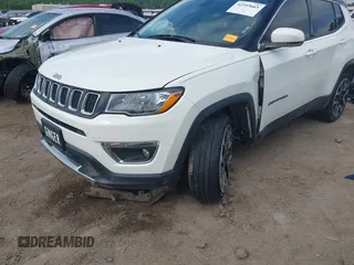 2018 Jeep Compass Limited with VIN 3C4NJDCBXJT298469, listed as a IAAI auction lot 42393665 with 61,589 mi miles and . Bid and sale history available at DreamBid. Image 6.