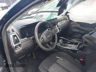 2022 Kia Sorento LX with VIN 5XYRG4LC9NG102169, listed as a IAAI auction lot 41709526 with 50,507 mi miles. Bid and sale history available at carsss.com. Image 5.
