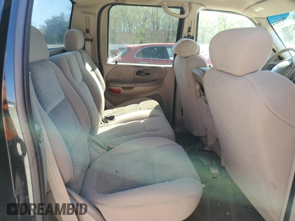 2003 Ford F-150 XLT with VIN 1FTRW07653KB60478, listed as a Copart auction lot 50491255 with 298,616 mi miles and Salvage Title. Bid and sale history available at carsss.com. Image 10.