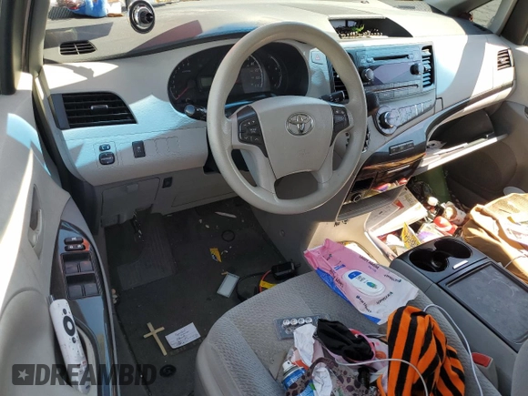 2014 Toyota Sienna LE AAS with VIN 5TDKK3DC0ES512211, listed as a Copart auction lot 49673535 with 164,465 mi miles and Salvage title. Bid and sale history available at DreamBid. Image 8.