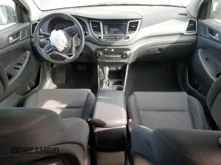 2017 Hyundai Tucson SE with VIN KM8J33A40HU330073, listed as a Copart auction lot 50713935 with 135,673 mi miles and Salvage Title. Bid and sale history available at DreamBid. Image 8.