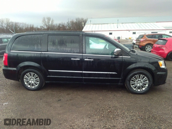 2015 Chrysler Town & Country Touring L with VIN 2C4RC1CG7FR539937, listed as a IAAI auction lot 41817807 with 158,400 mi miles and . Bid and sale history available at carsss.com. Image 13.