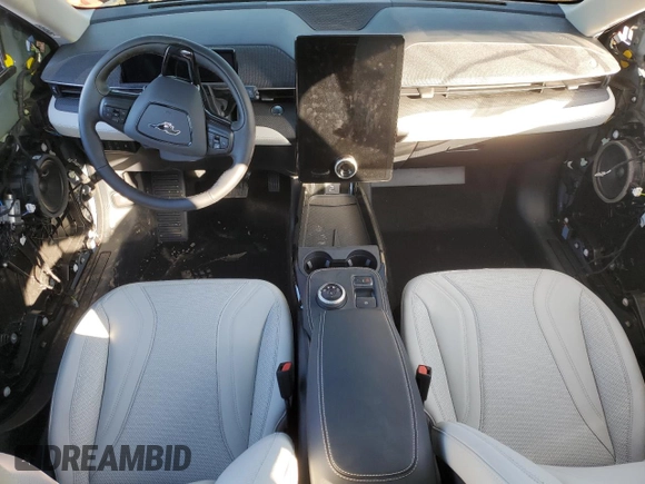2024 Ford Mustang Mach-E Premium с VIN 3FMTK3SU1RMA48105, выставлен на аукционе Copart как лот 46612385 с пробегом 662 миль миль и Списание • Salvage title. История ставок и продаж доступна на DreamBid. Изображение 8.