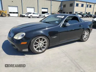 2004 Mercedes-Benz SLK-Class with VIN WDBKK65F24F306069, listed as a Copart auction lot 68791864 with 99,835 mi miles and Salvage Title. Bid and sale history available at carsss.com. Image 1.