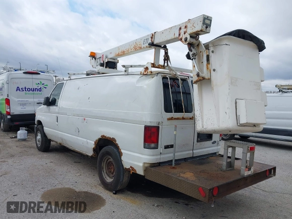 2008 Ford Econoline Cargo Commercial with VIN 1FTSE34L38DA85713, listed as a IAAI auction lot 41789119 with 182,002 mi miles and . Bid and sale history available at DreamBid. Image 3.