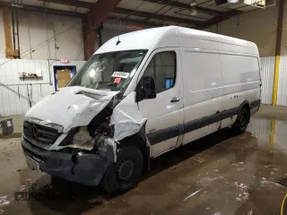 2007 Freightliner Sprinter with VIN WDYPE845375168608, listed as a Copart auction lot 81593494 with Not Provided miles and Salvage Title. Bid and sale history available at DreamBid. Image 1.