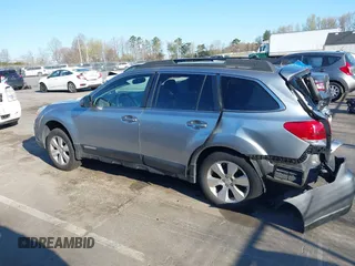 2011 Subaru Outback Limited Power Moon z VIN 4S4BRDLC0B2376227, wystawiony jako IAAI lot #41887647 z przebiegiem 144 510 mil mil oraz . Historia ofert i sprzedaży dostępna na DreamBid. Obrazek 13.