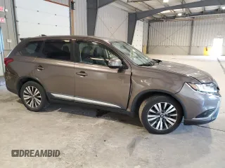 2019 Mitsubishi Outlander SE with VIN JA4AD3A39KZ010618, listed as a Copart auction lot 60504615 with 102,767 mi miles and Salvage title. Bid and sale history available at DreamBid. Image 4.